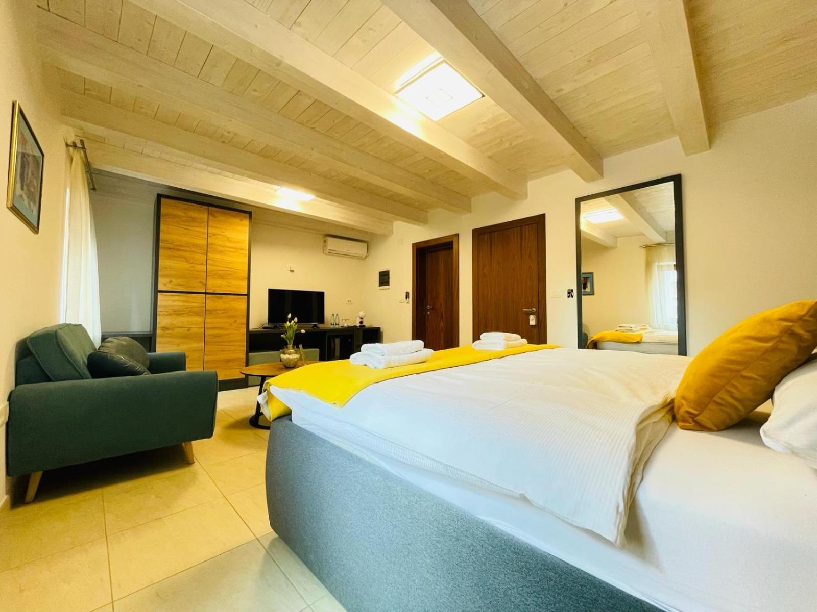 Fazana City Rooms With Free Parking Εξωτερικό φωτογραφία