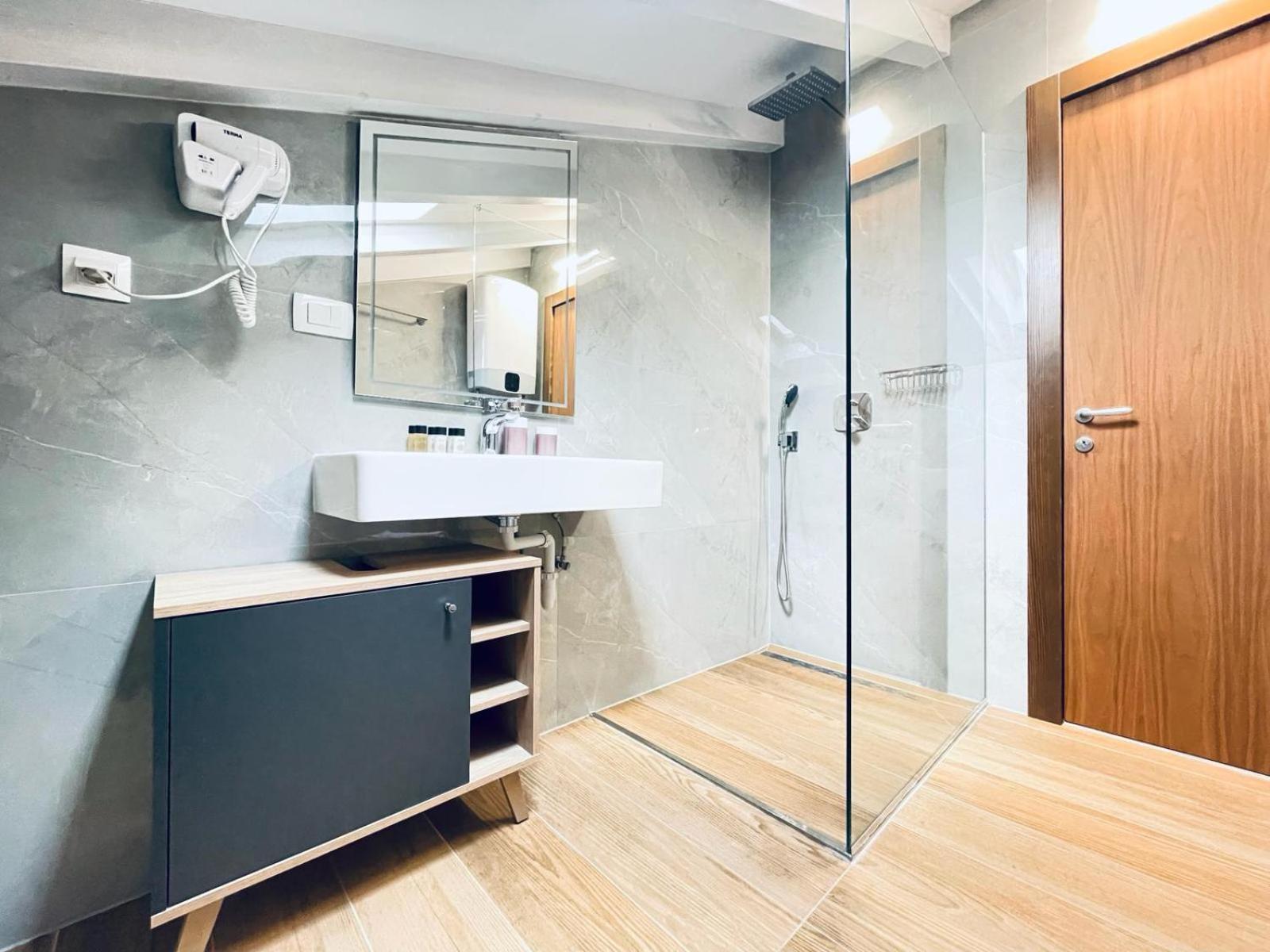 Fazana City Rooms With Free Parking Εξωτερικό φωτογραφία